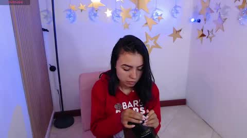 Snapshot of julieta_fn chatting on May 9, 2026, 1:27 pm julieta_fn online show from May 9, 2026, 1:27 pm