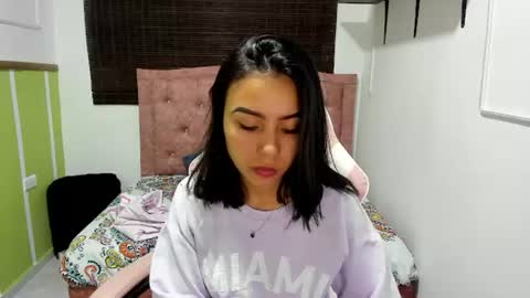 Snapshot of julieta_fn chatting on June 25, 2026, 3:16 pm julieta_fn online show from June 25, 2026, 3:16 pm