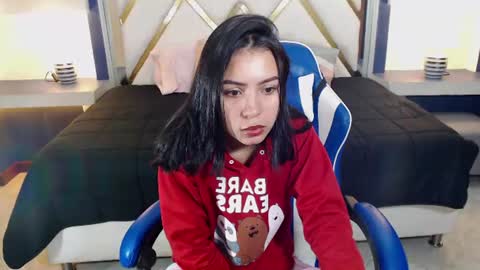 Snapshot of julieta_fn chatting on July 18, 2026, 1:26 pm julieta_fn online show from July 18, 2026, 1:26 pm