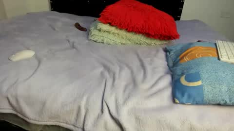 julieta_hot60 online show from February 13, 2026, 2:40 am