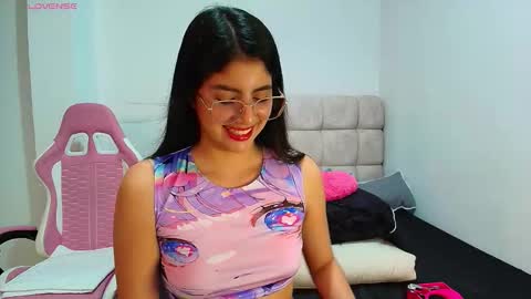 julieta_rose19 online show from February 28, 2026, 12:00 am
