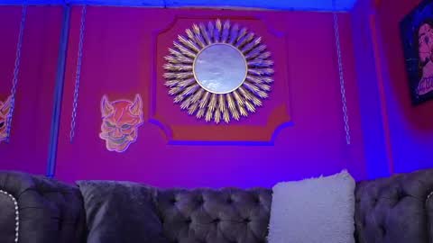 Snapshot of julieta_russell chatting on April 25, 2026, 1:41 pm Julieta online show from April 25, 2026, 1:41 pm
