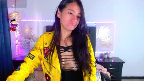 Snapshot of julietacollins06 chatting on February 18, 2025, 2:06 pm julietacollins06 online show from February 18, 2025, 2:06 pm