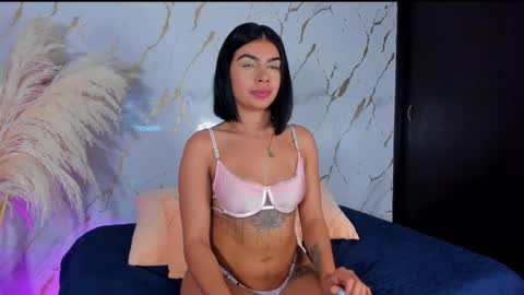 Julieth Gomez online show from December 21, 2025, 1:13 am