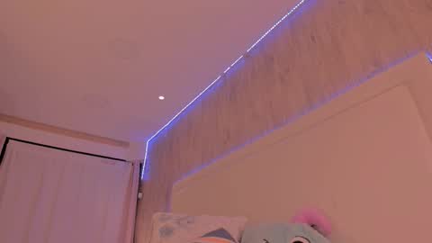 Julieta Vargas online show from March 8, 2026, 2:10 pm