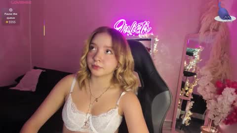 Julieth online show from March 13, 2026, 11:22 pm