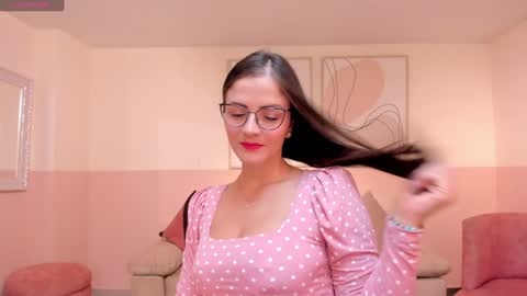 Snapshot of juliettabasset chatting on January 31, 2025, 12:07 pm JULIETTA online show from January 31, 2025, 12:07 pm