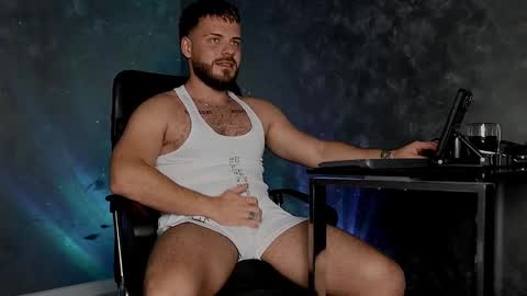 JULiUS   online show from November 14, 2025, 8:18 pm