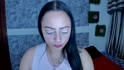 juliana online show from February 16, 2025, 10:21 pm