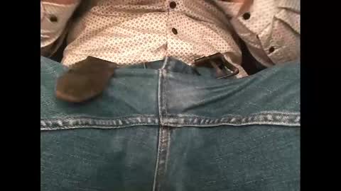 Snapshot of junction1000 chatting on February 13, 2025, 5:22 pm Gregor online show from February 13, 2025, 5:22 pm