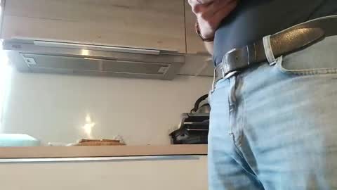 Snapshot of junction1000 chatting on January 10, 2026, 10:50 am Gregor online show from January 10, 2026, 10:50 am