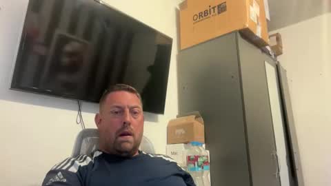 Junky online show from April 15, 2026, 5:31 pm