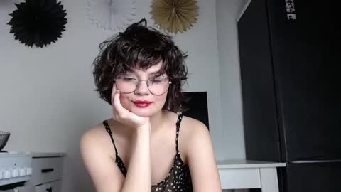 Snapshot of junnewers chatting on October 21, 2025, 12:22 am JunneWers online show from October 21, 2025, 12:22 am