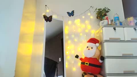 junovaughn online show from December 20, 2025, 1:02 am