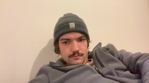 just_a_guy_with_a_big_cock online show from December 22, 2025, 11:02 pm