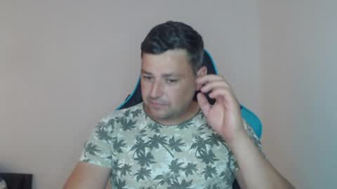 Snapshot of just_a_nice_guy_27 chatting on July 3, 2026, 11:27 am Alex online show from July 3, 2026, 11:27 am