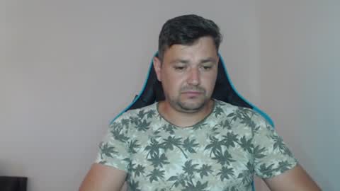 Snapshot of just_a_nice_guy_27 chatting on July 5, 2026, 11:28 am Alex online show from July 5, 2026, 11:28 am