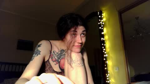 Snapshot of just_curly_ginger chatting on March 2, 2026, 9:21 pm Ginger Curly online show from March 2, 2026, 9:21 pm