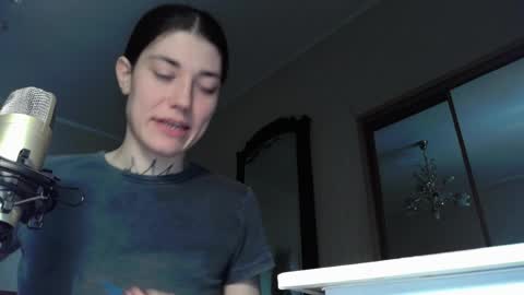 Snapshot of just_curly_ginger chatting on April 13, 2026, 10:10 am Ginger Curly online show from April 13, 2026, 10:10 am