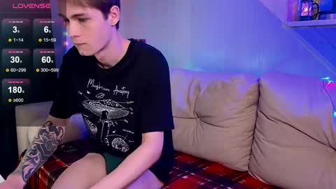 Snapshot of just_sammy chatting on December 18, 2024, 4:28 pm Samuel online show from December 18, 2024, 4:28 pm