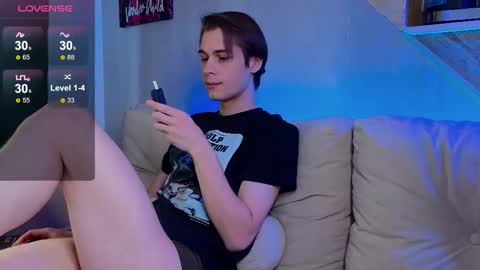Snapshot of just_sammy chatting on February 24, 2025, 5:11 am Samuel online show from February 24, 2025, 5:11 am