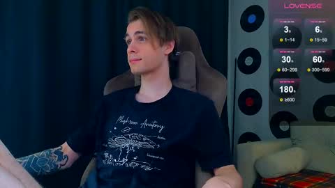 Snapshot of just_sammy chatting on September 29, 2025, 4:23 pm Samuel online show from September 29, 2025, 4:23 pm