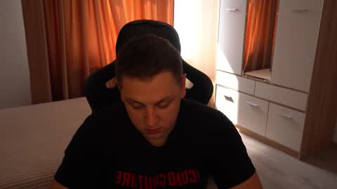 Snapshot of just_top chatting on September 10, 2025, 9:31 am David online show from September 10, 2025, 9:31 am