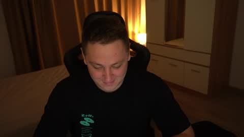 Snapshot of just_top chatting on September 30, 2025, 4:34 pm David online show from September 30, 2025, 4:34 pm