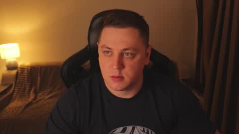 Snapshot of just_top chatting on March 10, 2026, 8:03 pm David online show from March 10, 2026, 8:03 pm