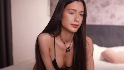 Snapshot of justbarbie_new_ chatting on November 12, 2025, 8:08 pm Katarina online show from November 12, 2025, 8:08 pm