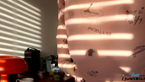 Billie  B  William online show from February 3, 2025, 9:19 am