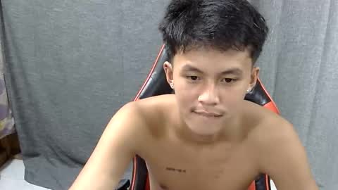 Snapshot of justcallme_james chatting on May 21, 2026, 3:57 am James online show from May 21, 2026, 3:57 am