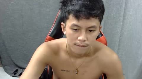 Snapshot of justcallme_james chatting on May 27, 2026, 4:09 am James online show from May 27, 2026, 4:09 am