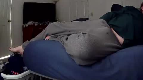 justforfun04277 online show from December 8, 2024, 5:22 pm