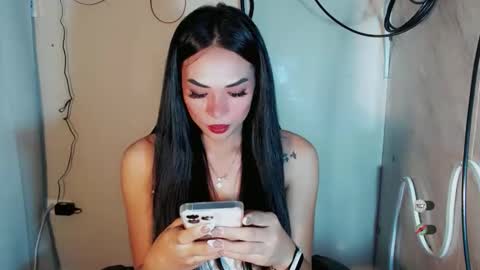 justhewayouare21 online show from May 13, 2026, 9:28 am