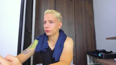 justin_biker online show from November 5, 2025, 11:43 am