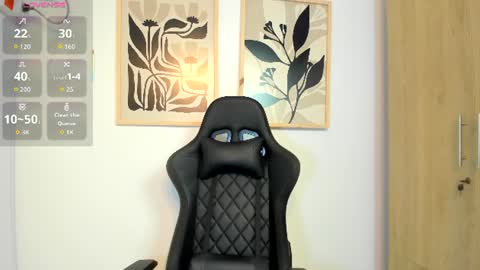 justin_payn14 online show from June 16, 2026, 12:19 pm