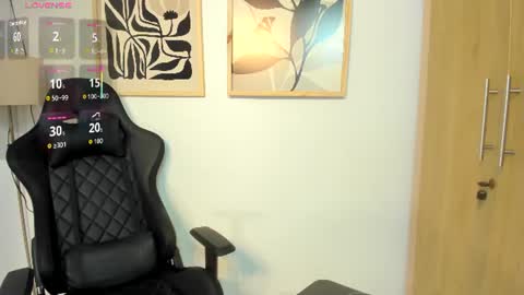 justin_payn14 online show from June 19, 2026, 12:20 pm
