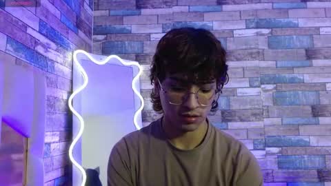  justin  online show from March 18, 2026, 11:46 am