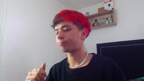 Snapshot of justine_ad chatting on December 1, 2025, 1:05 pm Justine online show from December 1, 2025, 1:05 pm