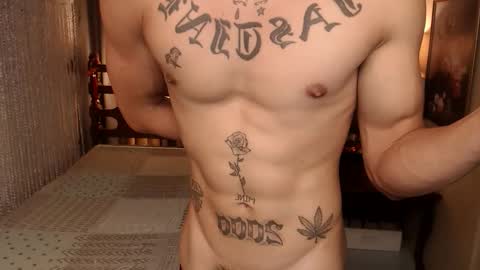 justine_hunk online show from February 6, 2026, 7:56 am