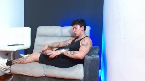 justinfuller_31 online show from March 25, 2026, 3:56 am