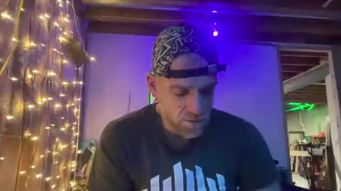 justinmoore1987 online show from December 11, 2024, 8:47 am