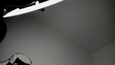 justinmorre online show from March 11, 2025, 11:04 pm