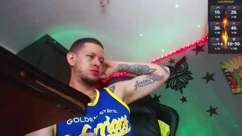 Justinsc online show from November 30, 2025, 1:09 am