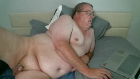 justmedm64 online show from December 5, 2025, 3:37 am