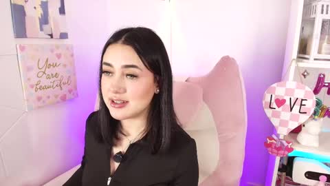 Snapshot of justonecute chatting on May 9, 2026, 3:12 am Emy online show from May 9, 2026, 3:12 am