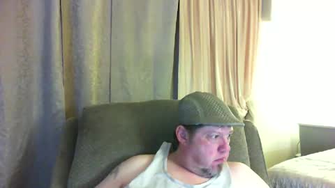 Snapshot of justsetfree chatting on February 8, 2025, 7:48 am justsetfree online show from February 8, 2025, 7:48 am