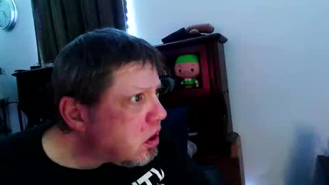 Snapshot of justsetfree chatting on December 21, 2025, 9:27 am justsetfree online show from December 21, 2025, 9:27 am