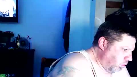 Snapshot of justsetfree chatting on March 27, 2026, 8:26 am justsetfree online show from March 27, 2026, 8:26 am